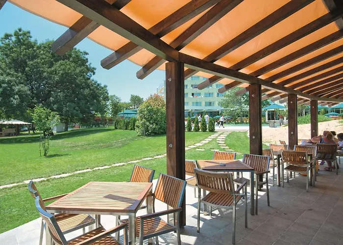 Jeravi Club Hotel