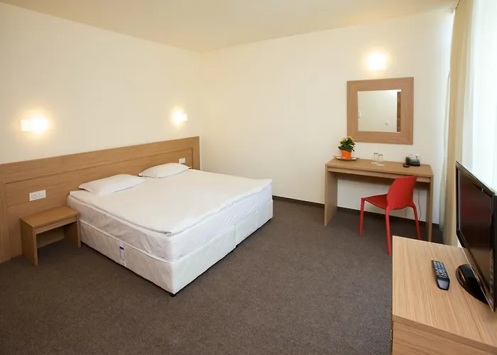 Jeravi Club Hotel
