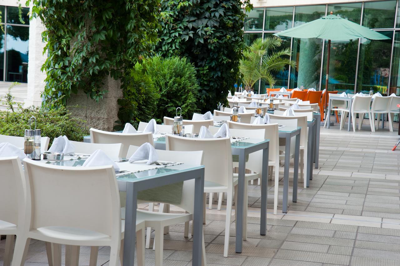 Hotel Jeravi Club